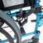 Składany wózek inwalidzki z szczeliną i składane niebieskie kolory